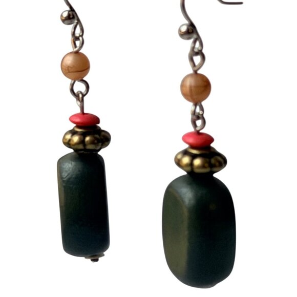 Chico’s Vintage Y2K Silver Tone Wood Bead Dangle Earrings New On Card Gray Pink - Picture 5 of 7